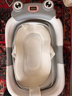 Collapsible Baby Bath Tub with temp control